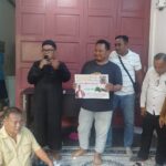 Pegiat Lingkungan Edvin Gunawan Seakan Tak Percaya Mendapatkan Doorprize Ibadah Umroh Dari Ketum Aliansi Ormas Bekasi